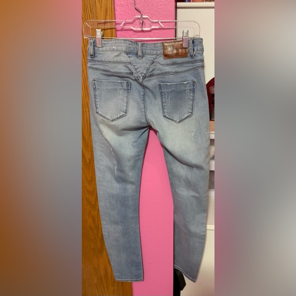 One By One Teaspoon Raw Hew Jeans. Size 26.. NWOT. Distressed. - Picture 3 of 6